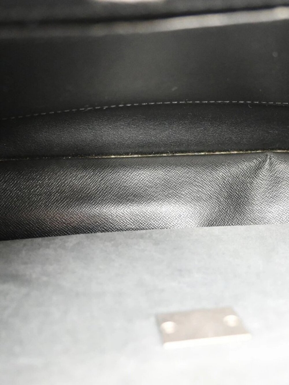 Louis Vuitton Taiga Angara Ardoise Black - Picture 6 of 14